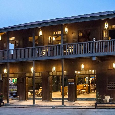 Hardwood Lodge ยองชเว ภายนอก รูปภาพ